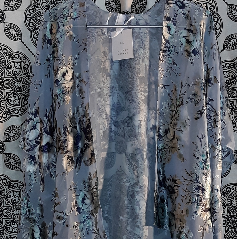 Blouse one size fits all